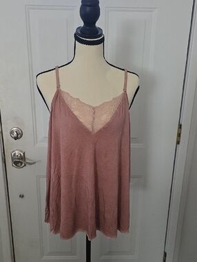 NWOT POL Mauve Lace Trim Spaghetti Strap Cami Size Large
